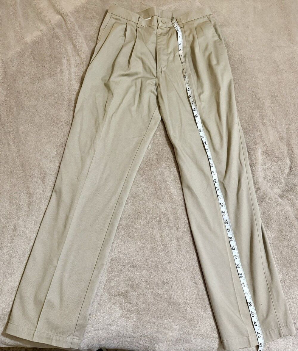 Wrangler Riata  33x32 Pleated Front Relaxed fit Fits  Boots  Khaki 95KH